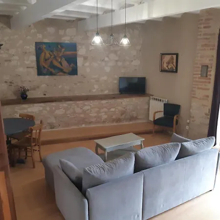 Vue Sur La Riviere. Αλμπί